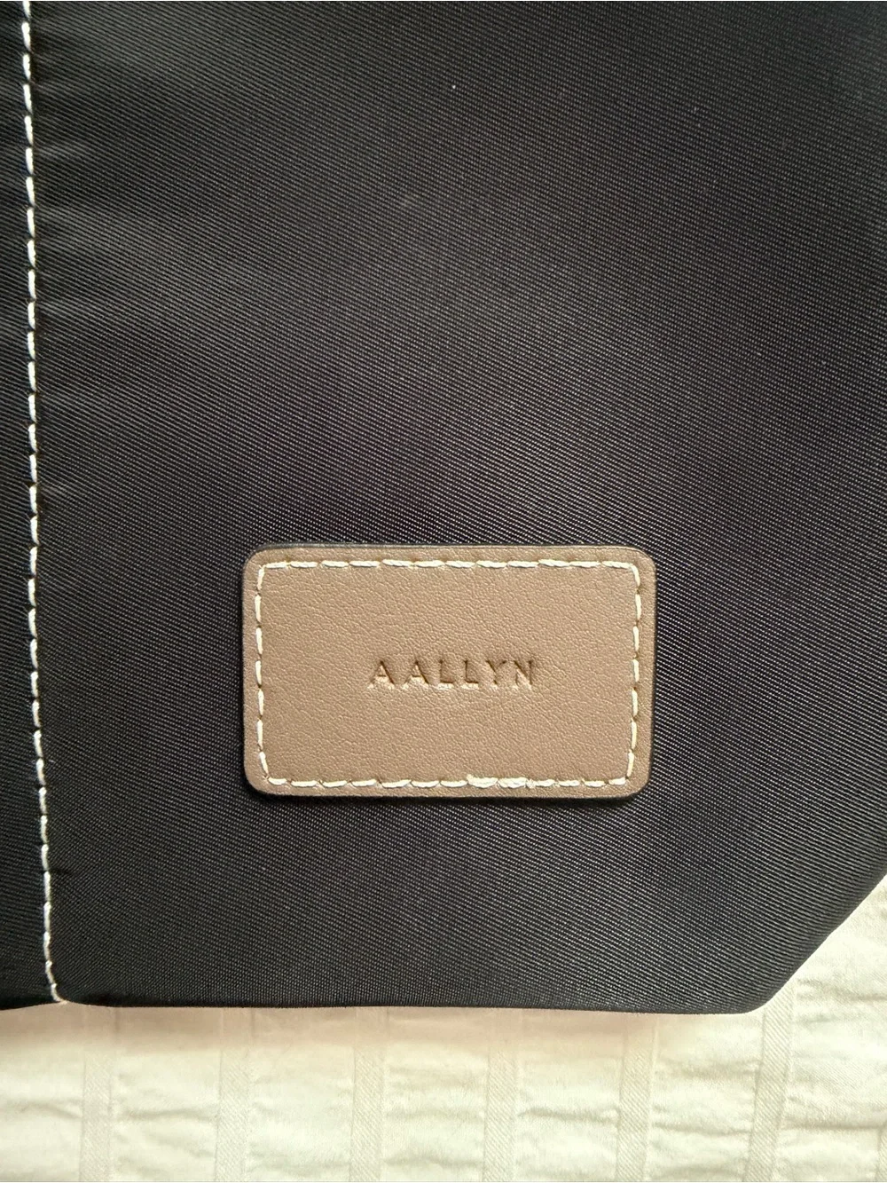 AALYN Black Nylon Organizer